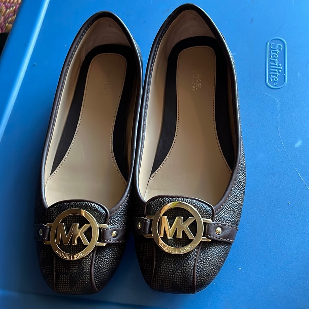 Michael Kors flats